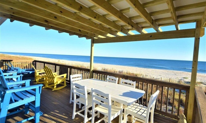 East End Casa | Frente a la playa! Bañera de hidromasaje, mesa de billar, mesa de futbolín, bicicleta gratis, ¡se admiten perros!