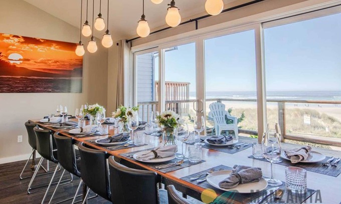 Manzanita Casa | Beach Front, Large home with hot tub, sleeps 15, great property!