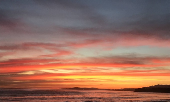 Toro Canyon Apartamento | Beach front Sea Loft in Santa Barbara. Weekly discounts. Best beach sunsets!