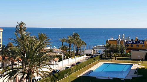 Punta Prima Apartamento | Beach Front Sea View Punta Prima