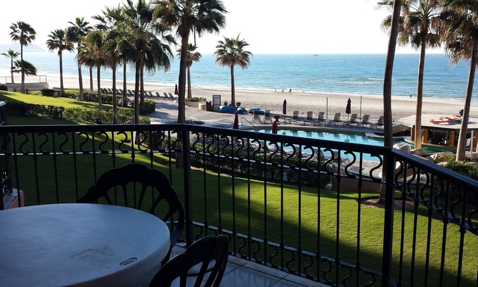 Sandy Beach Condominio | Frente a la playa Alquiler de vacaciones con vista al mar, Seguridad 24 Horas