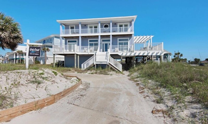 Villa Segunda Casa | Ariola Drive vista directa a la playa a casa! Duerme 22! Nuevo en el mercado de alquiler