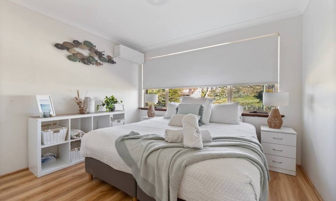 Halls Head Casa | Beach Home: Epic Views: Private Enclosed Yard:Pets