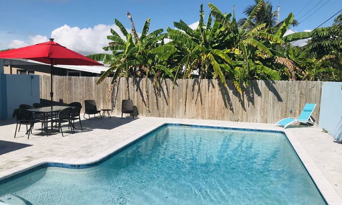 Seacoast Shores Casa | Casa de playa con piscina: 5 minutos a pie de la playa