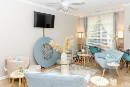 Bedford At Falls River Casa | Beach Home w Peloton & Pool & Billiards