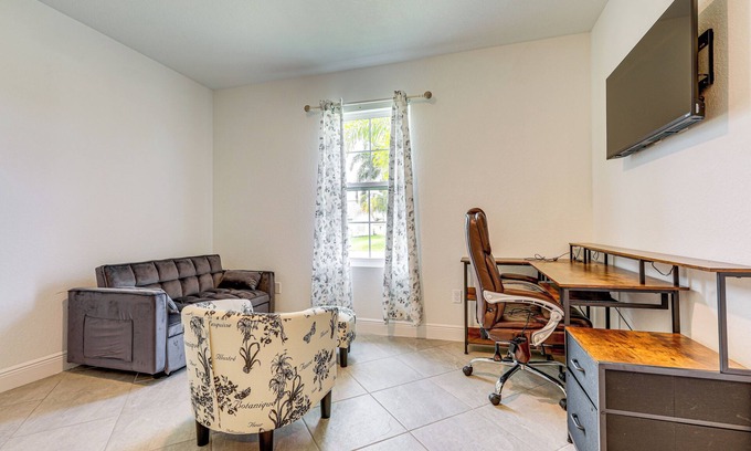 Port Saint Lucie Apartamento | Beach-Hop & Golf! Port St Lucie Apt w/ Shared Yard