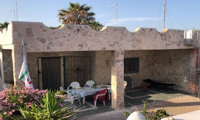 Manduria Casa | Casa de playa: nuestra Casa Mare está ubicada directamente sobre el maravilloso mar Jónico.