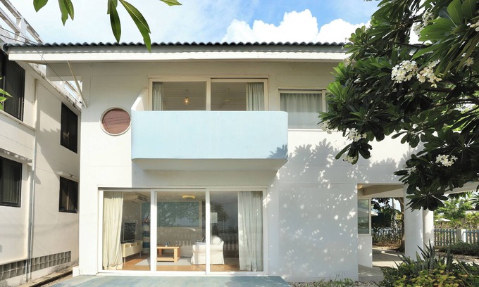 Laem Phak Bia Casa | Beach House in Phetchaburi