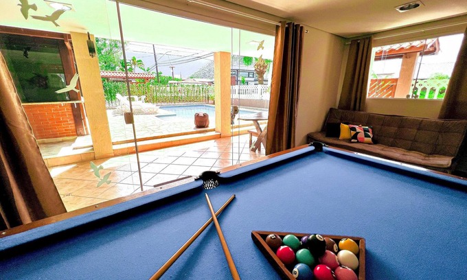 Caraguatatuba Condominio | Beach House, 300 mts, with Pool and WIFI