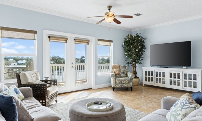 Laguna Beach Estates Casa | Beach House - Happy Wife Happy Life