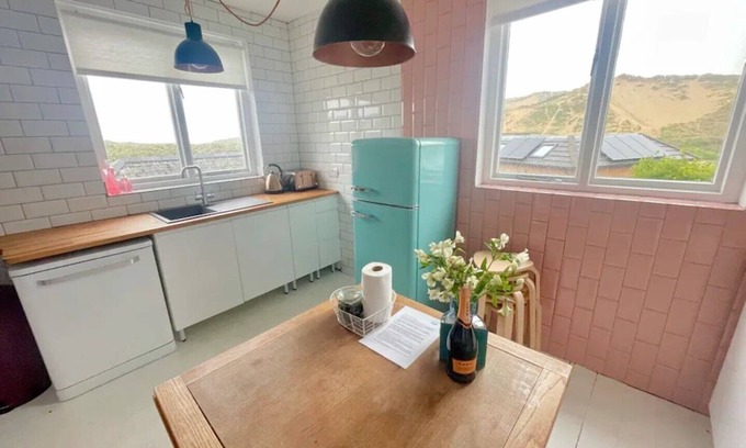 Holywell Casa | Beach House, Holywell Bay