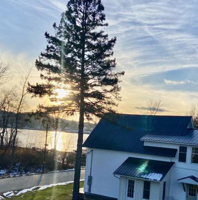 Newport Apartamento | Beach House - Lake Memphremagog