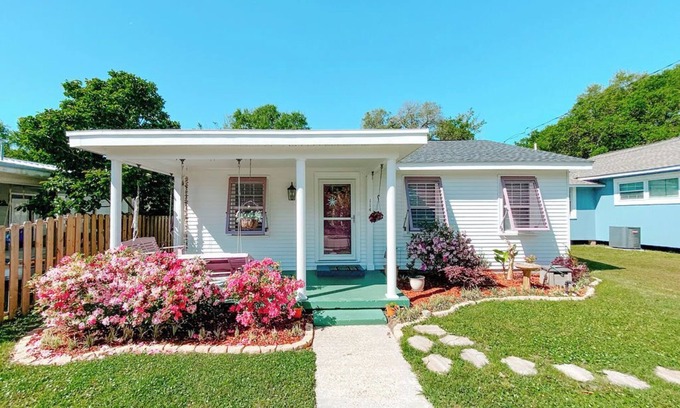 Long Beach Casa | Beach House perfect for you!