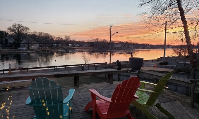 Cove - East Side - Shippan Casa | Beach House - relax on the deck - stunning sunrises!