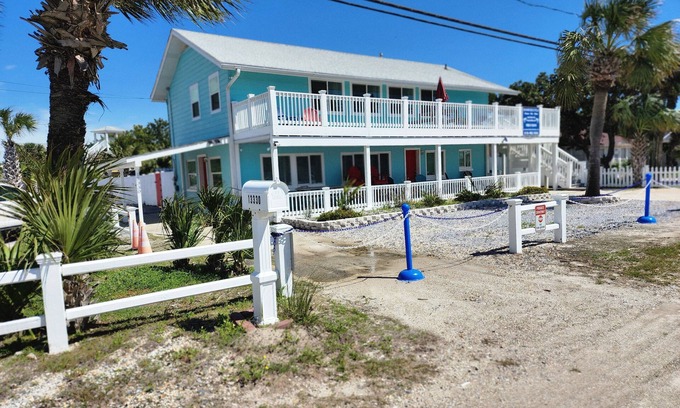 Bahama Beach Casa | CASA DE PLAYA 4BR / 4BA/2KT, PISCINA PRIVADA DOS AMPLIAS TERRAZAS AL SOL Y MAR