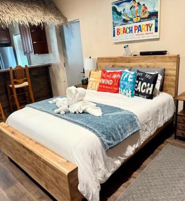 Sparks Casa | Beach House Staycation