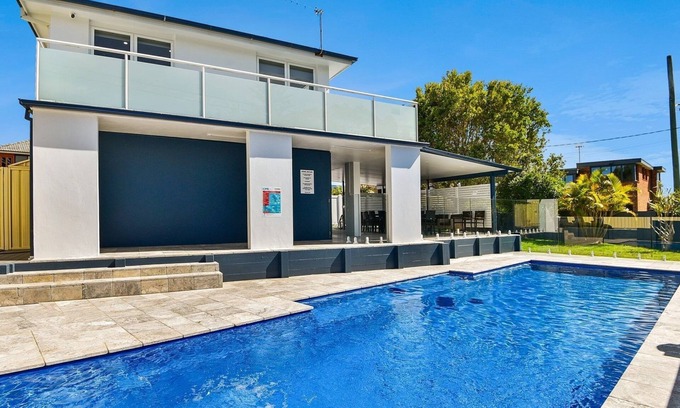 Long Jetty Casa | Beach House Ta Zott - Toowoon Bay - Beachside - Pool