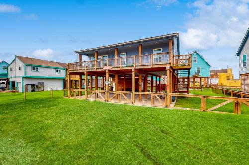 Surfside Beach Casa | Beach Is Callin'