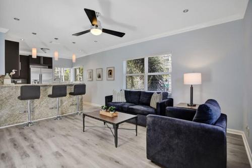 Hendricks and Venice Isles Apartamento | Beach Isles Modern 1BR Apartment in Fort Lauderdale