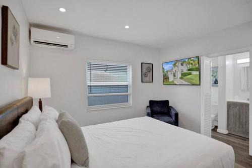 Hendricks and Venice Isles Apartamento | Beach Isles Modern Studio Apartment in Fort Lauderdale with Patio