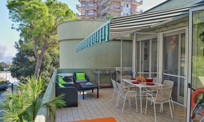 Grado Pineta Apartamento | Beach Kite 8 posti letto - Terrazzo e parcheggio