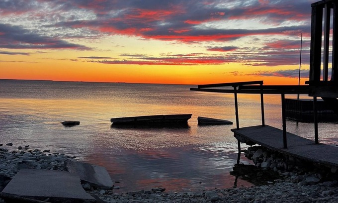 Sister Bay Cabaña | Beach Lane Lake House