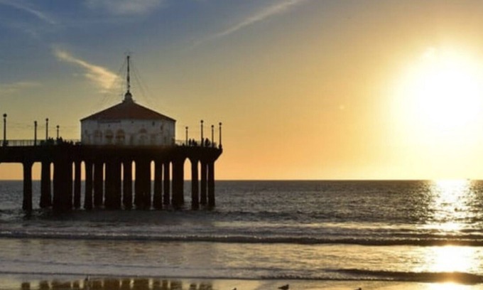 Gas Lamp Section Casa | Beach Life