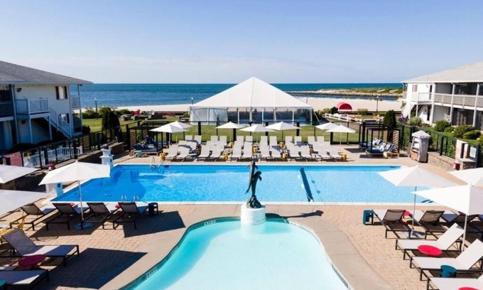South Yarmouth Hotel | Beach Love: Red Jacket Resort, Oceanfront, Family Activities, 2 Rooms