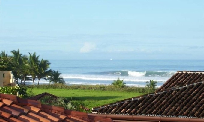 Playa Hermosa Casa | Beach Luxury Home, Hermosa Palms, Playa Hermosa, comunidad cerrada