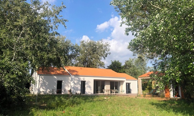 Olonne-sur-Mer Casa | Beach, marsh, forest, Vendée house, 3 bedrooms-3 bathrooms- terraces, jacuzzi