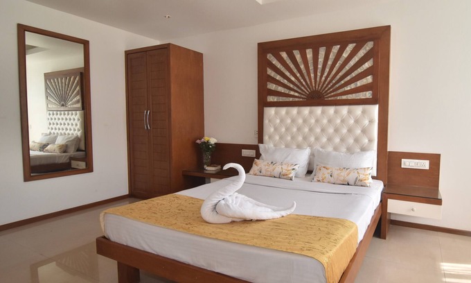 Caranzalem Apartamento | Beach Paradise Miramar Goa