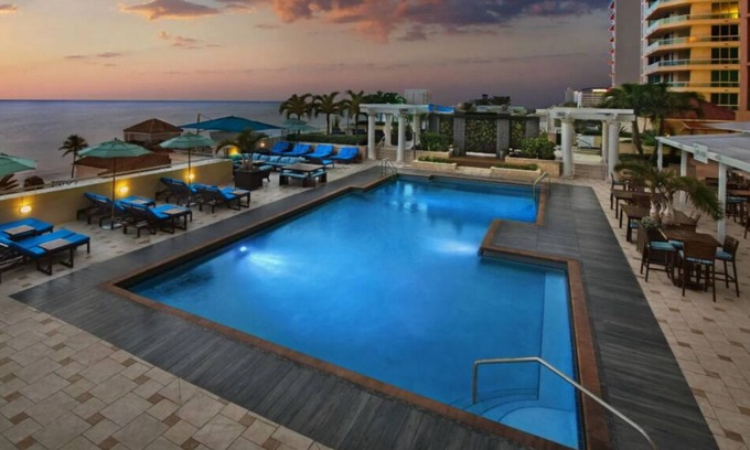 Bermuda Riviera Complejo | Beach Place Tower, Ft Lauderdale Florida