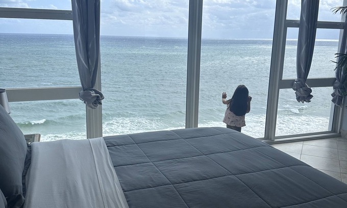 Barrier Island Casa | Oceanfront Beachfront 1 bedroom with balcony-Views Views Views