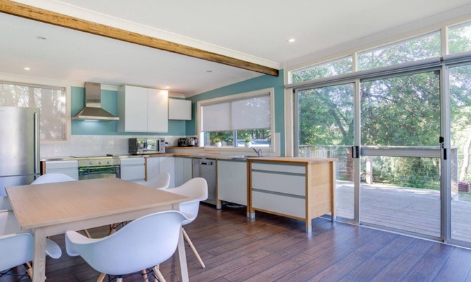 Shoreham Casa | BEACH RETREAT - Old Shoreham: 4Bed, Walk 2 Beach Cafe/GenStore, Family Friendly!