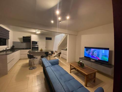 Punaauia Cama Y Desayuno | Beach side Duplex
