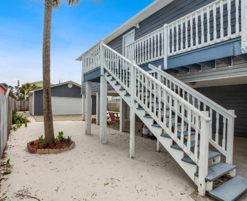 Crescent Beach Casa | Beach Time Cozy Retreat Steps from the Gulf