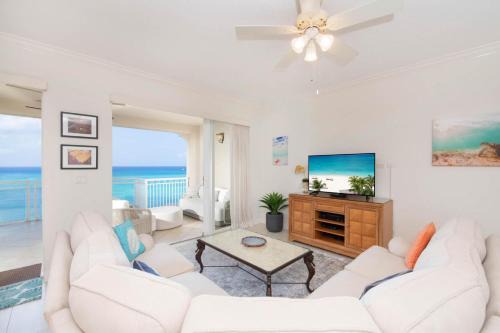 Seven Mile Beach Apartamento | Beachcomber 33