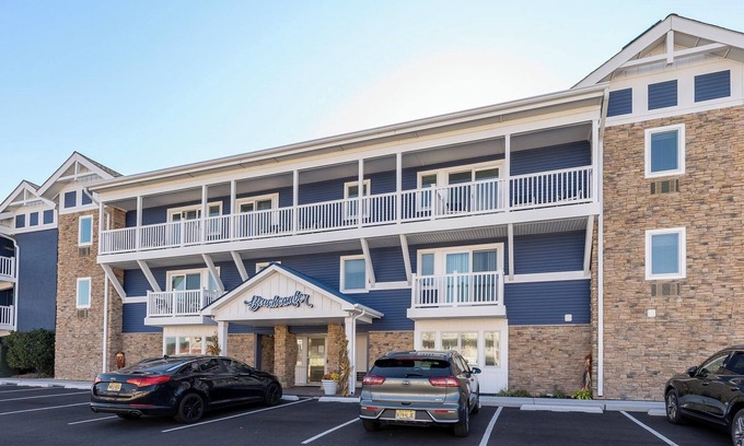 Avalon Condominio | Beachcomber Resort