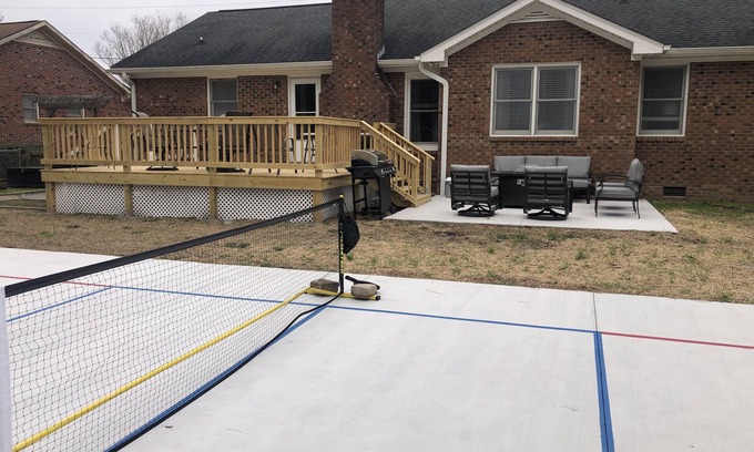 Kings Grant Casa | Beaches & Backyard Pickelball