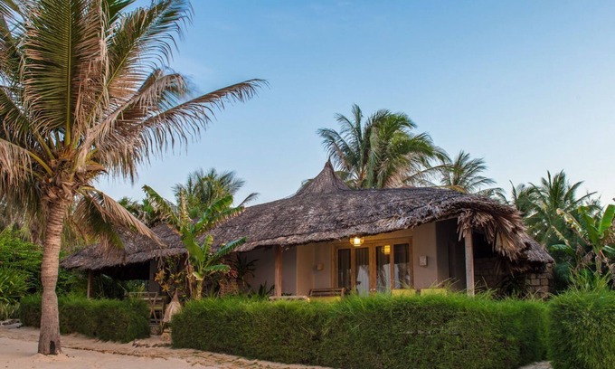 Central Mui Ne Beach Complejo | Beachfront Bungalow - Una Habitación Resort, Capacidad 2