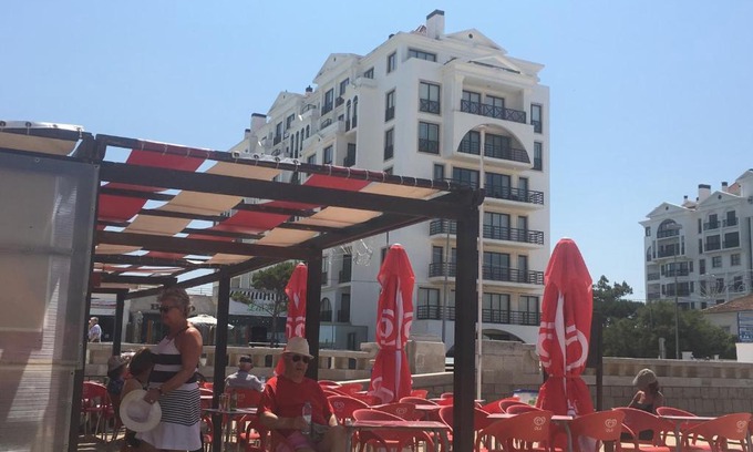 Sao Martinho do Porto Apartamento | Beachfront 3bdr apt on Marginal Boulevard