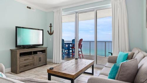 West Panama City Beach Casa | Beachfront Access 2 Pools Beach Service w Chairs Emerald Isle Resort 1308