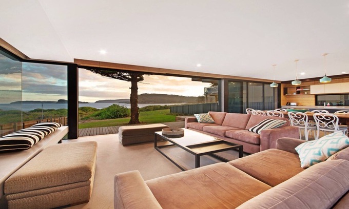 Umina Beach Casa | Beachfront accommodation, stroll to shops