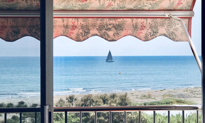 Cubelles Apartamento | Apartamento frente al mar
