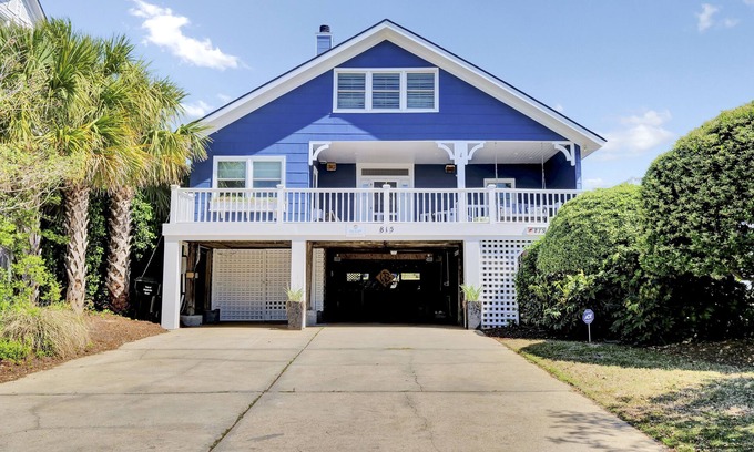 South End Casa | Beachfront Bliss: Luxe 5BR Home, Ocean Views!
