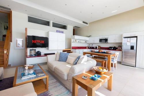 Juan Dolio - El Pueblo Apartamento | Beachfront Bbq Infinitypool&jacuzzi Aqualoft