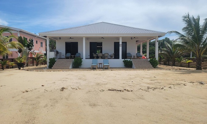 Río Sittee Casa | Beachfront Beach Heaven Beach House