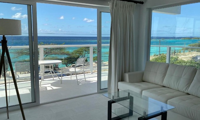 Savaneta Apartamento | Beachfront Bella Horizonte 5