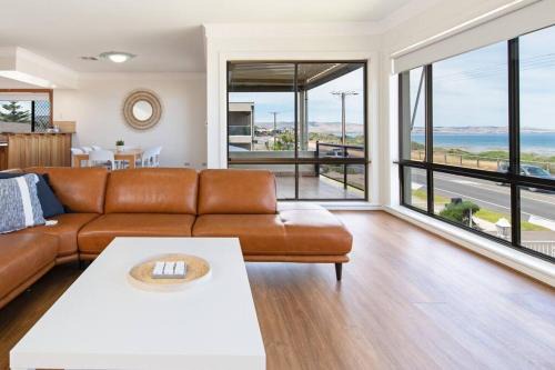 Aldinga Beach Casa | Beachfront Bliss- Aldinga Beach House - 5 BR