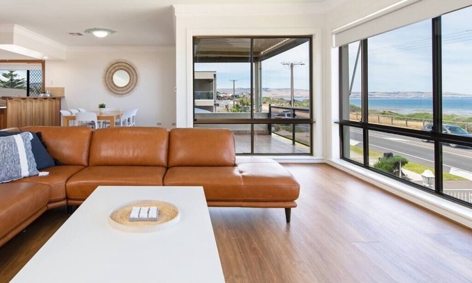 Aldinga Beach Casa | Beachfront Bliss- Aldinga Beach House - 5 BR